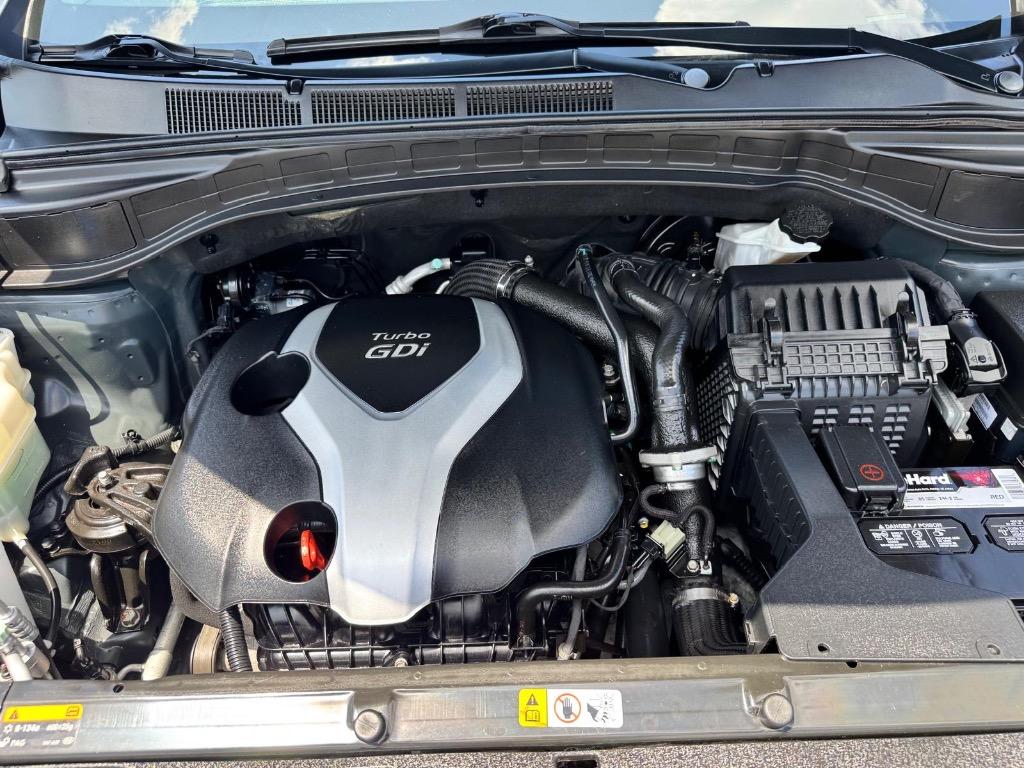 2013 Hyundai Santa Fe - $10,995