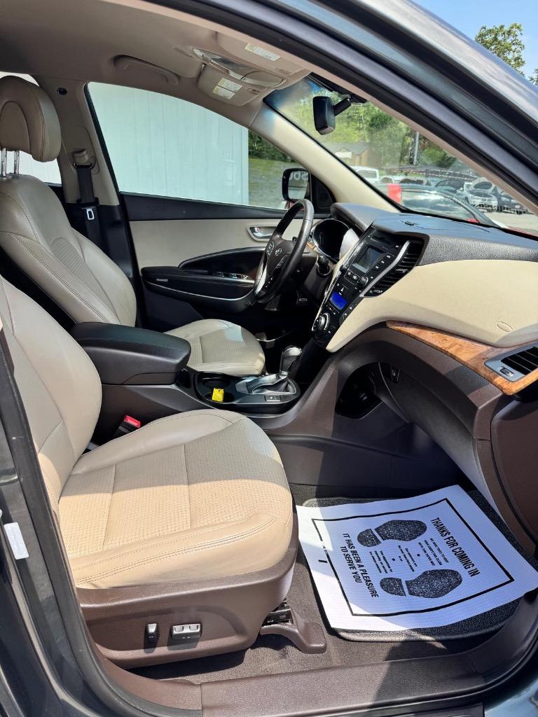 2013 Hyundai Santa Fe - $10,995