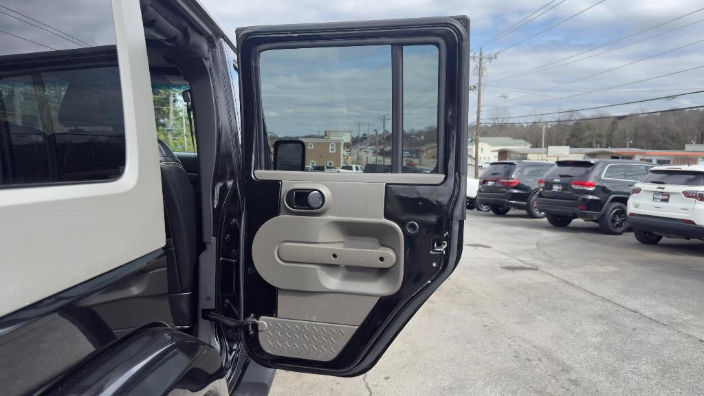 2007 Jeep Wrangler - $13,995