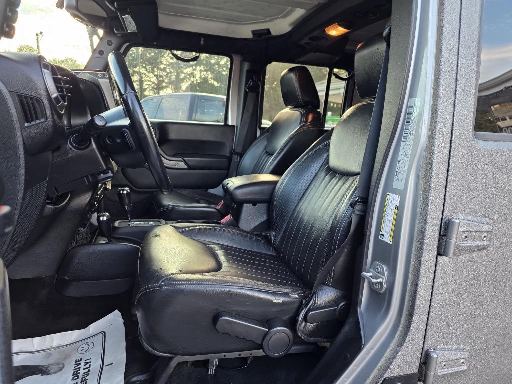 2015 Jeep Wrangler - $17,995