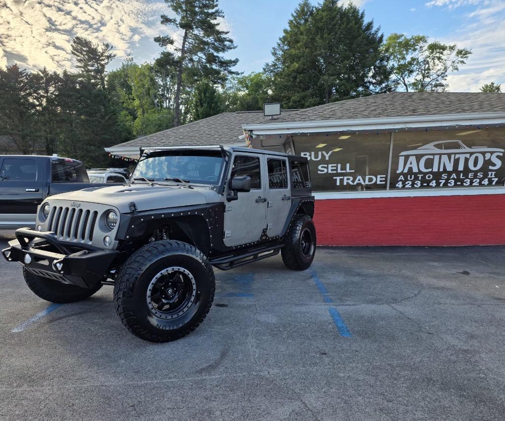 2015 Jeep Wrangler - $17,995