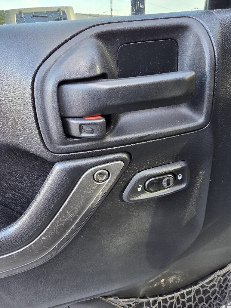2015 Jeep Wrangler - $17,995