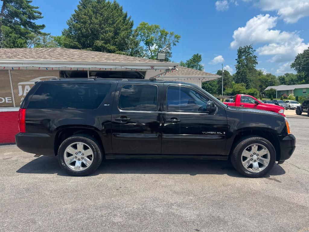 2007 GMC Yukon - $7,995