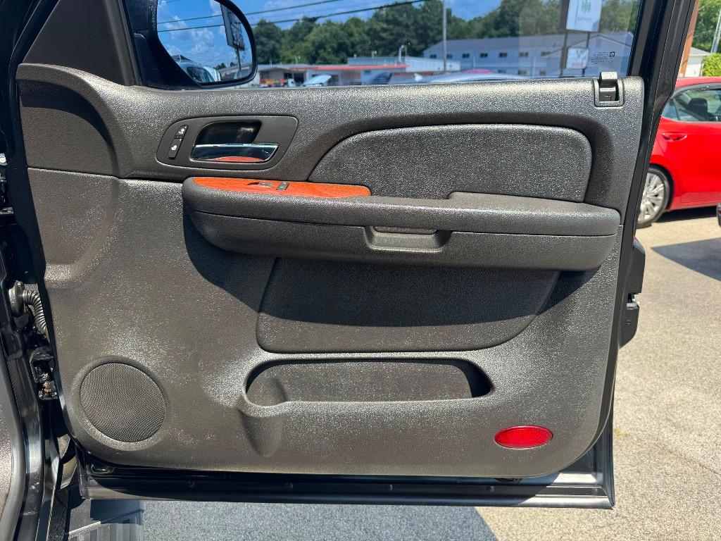 2007 GMC Yukon - $7,995