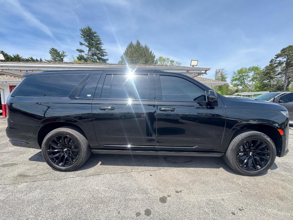 2022 Cadillac Escalade - $55,995