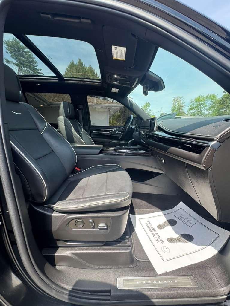 2022 Cadillac Escalade - $55,995
