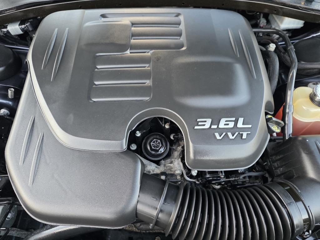 2018 Dodge Charger - $12,995