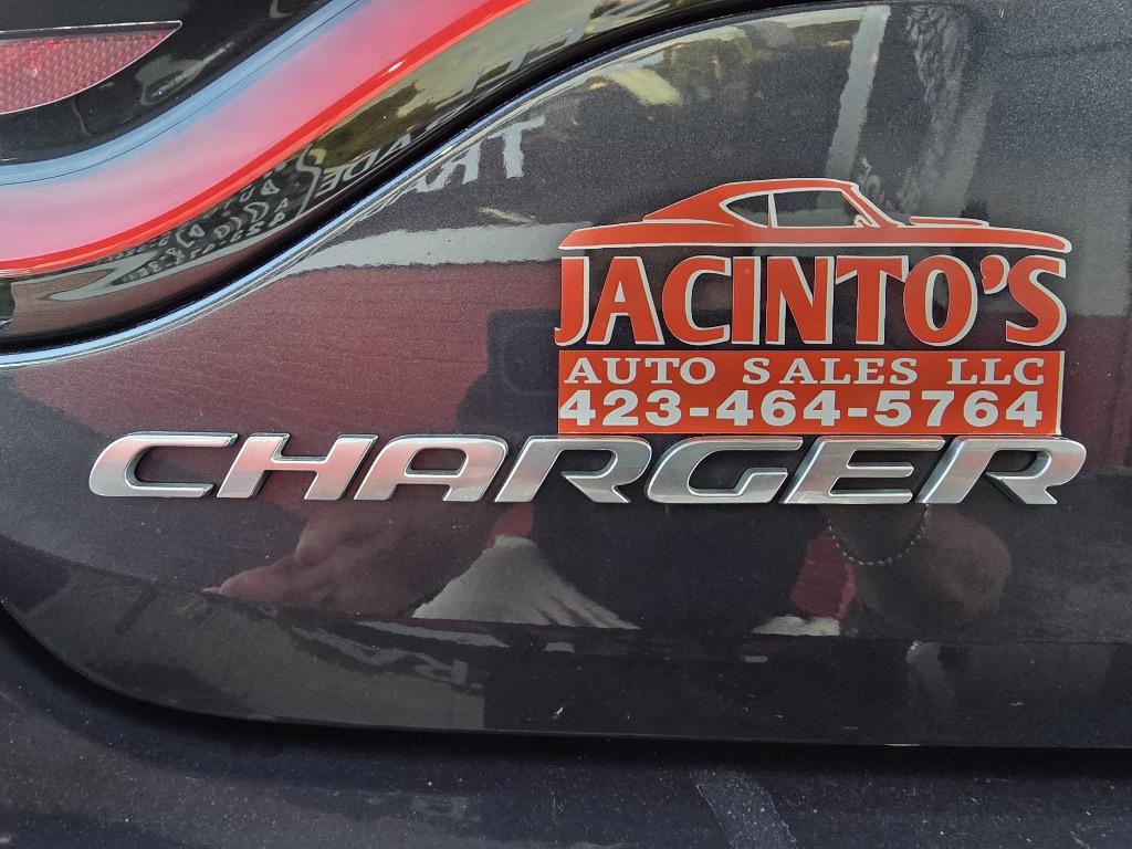 2018 Dodge Charger - $12,995