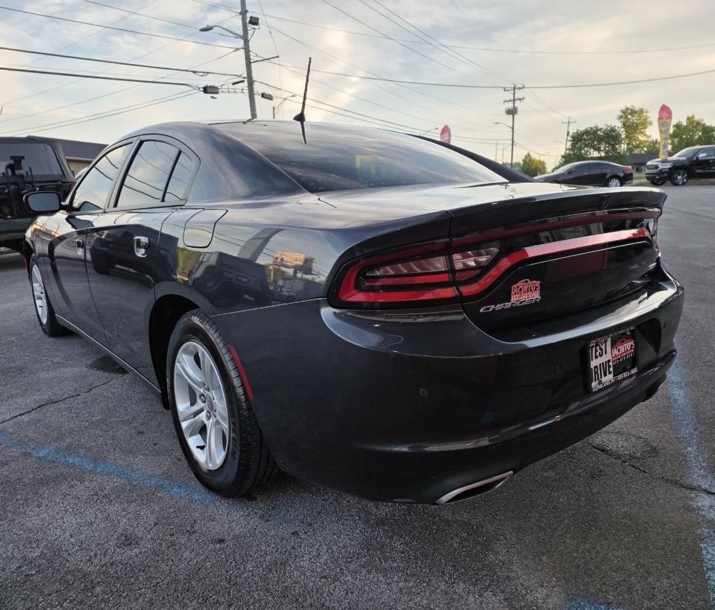 2018 Dodge Charger - $12,995