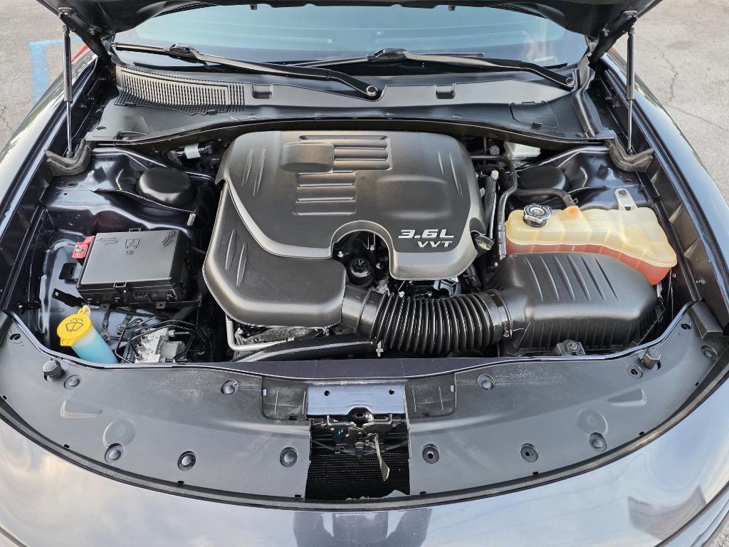 2018 Dodge Charger - $12,995