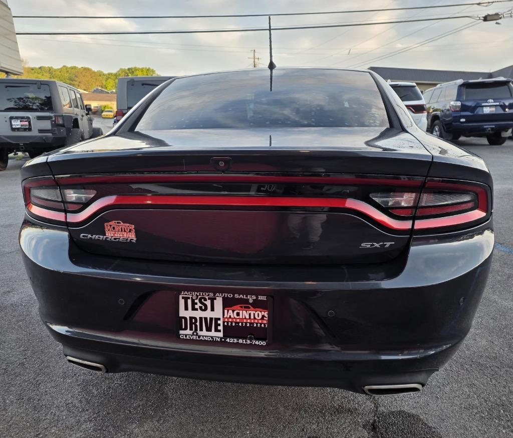 2018 Dodge Charger - $12,995