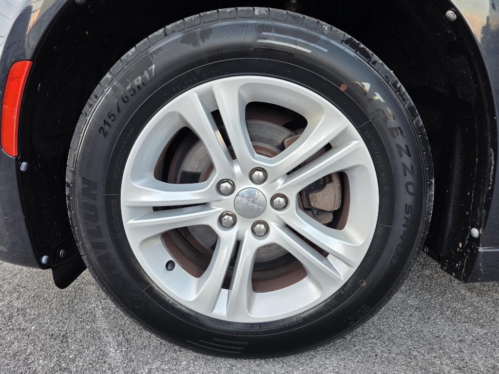 2018 Dodge Charger - $12,995