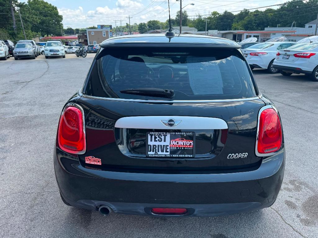 2014 MINI Hardtop - $6,995