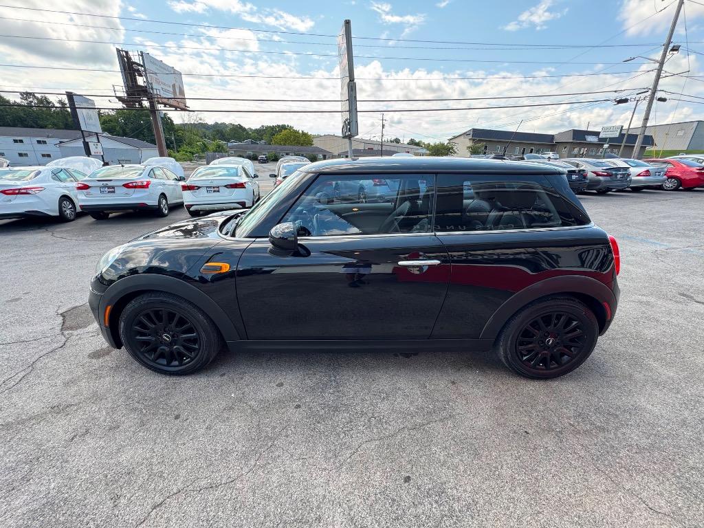 2014 MINI Hardtop - $6,995
