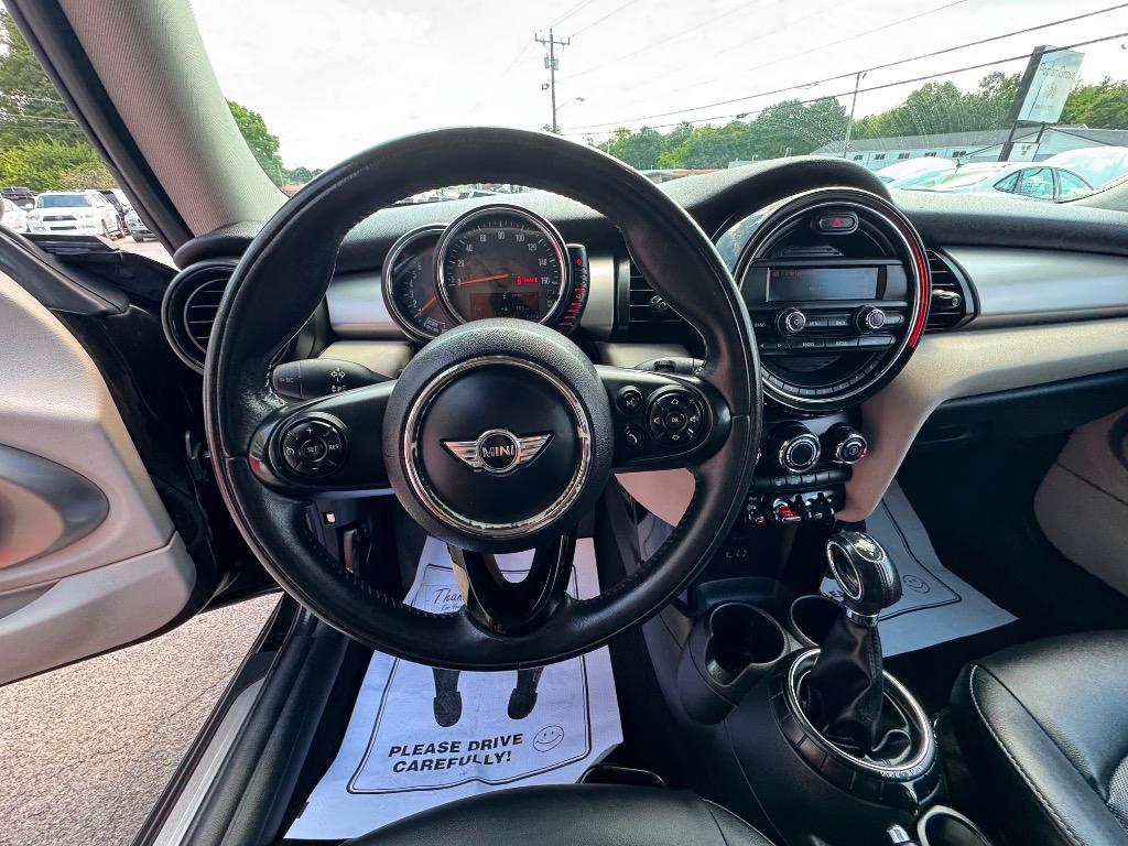 2014 MINI Hardtop - $6,995