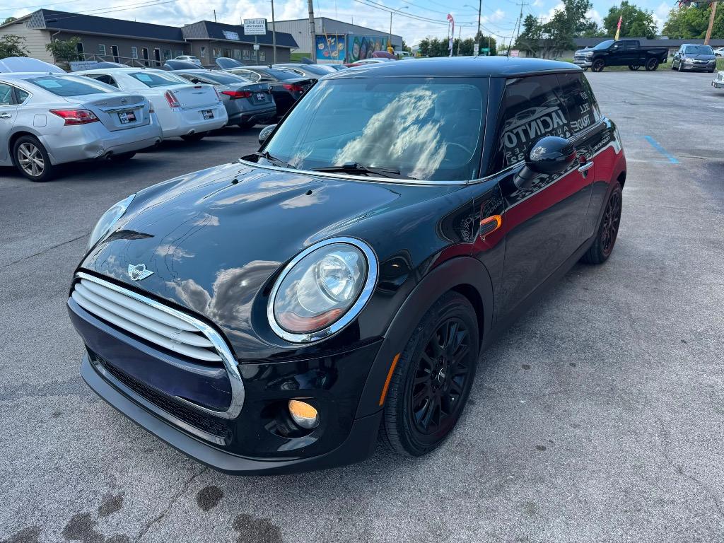2014 MINI Hardtop - $6,995