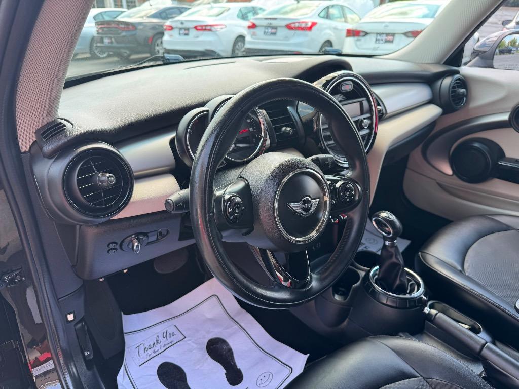2014 MINI Hardtop - $6,995