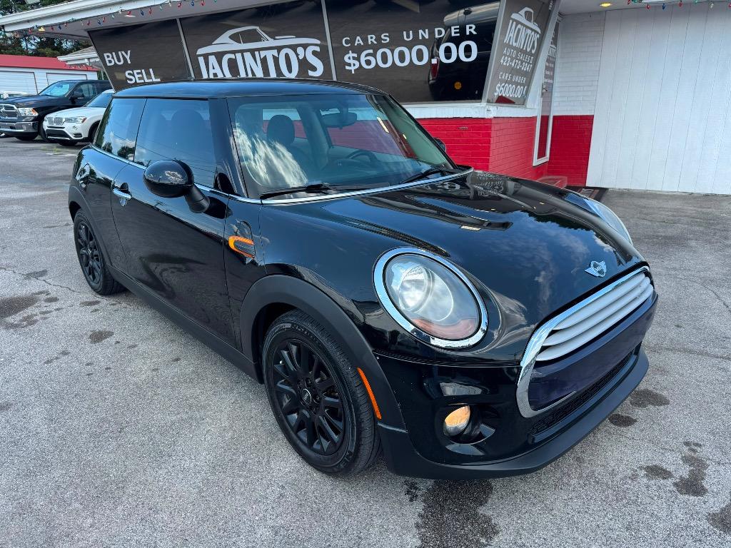2014 MINI Hardtop - $6,995