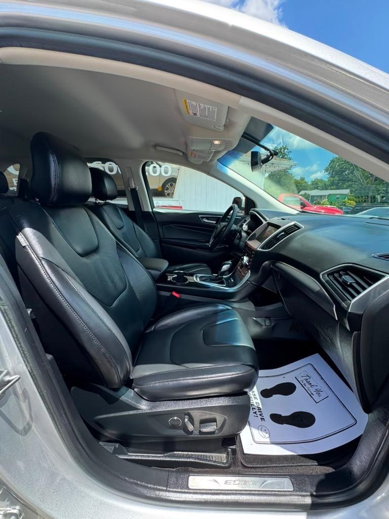 2017 Ford Edge - $13,995