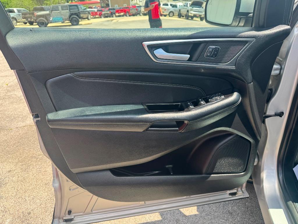 2017 Ford Edge - $13,995