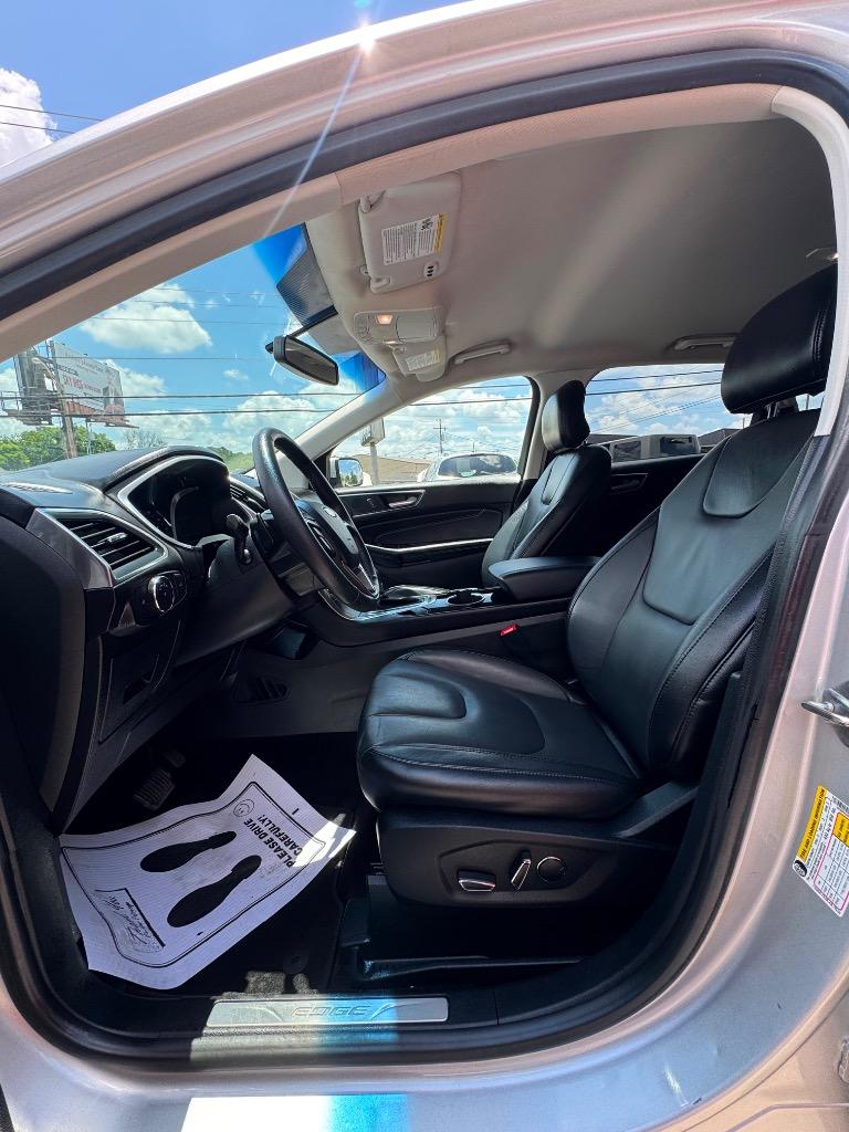 2017 Ford Edge - $13,995