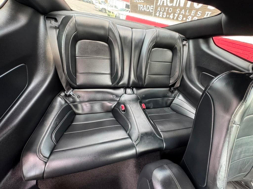 2015 Ford Mustang - $15,995