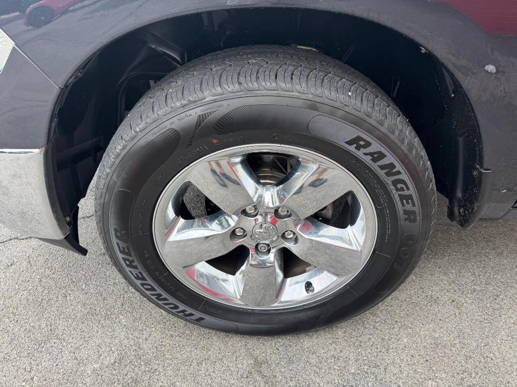 2017 Ram 1500 - $18,995