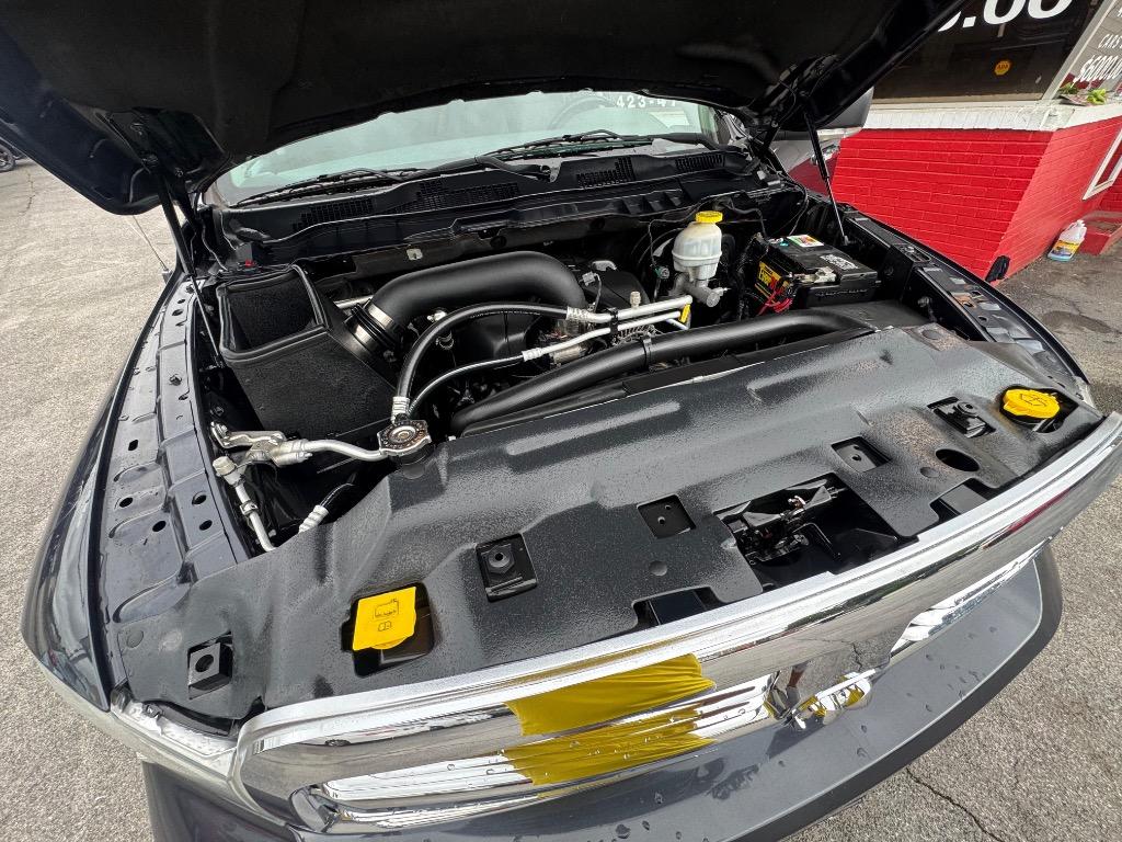 2017 Ram 1500 - $18,995