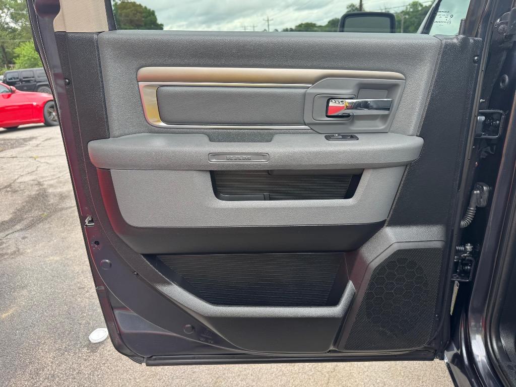 2017 Ram 1500 - $18,995