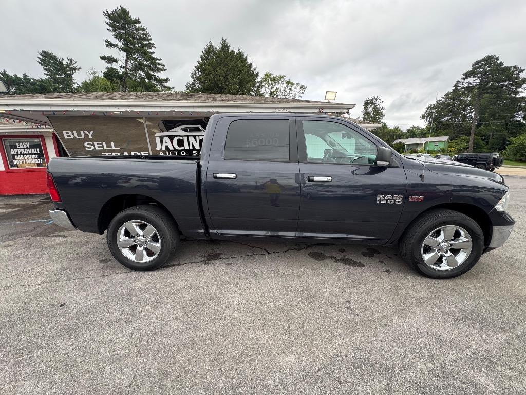 2017 Ram 1500 - $18,995