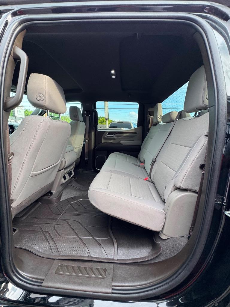 2024 Chevrolet Silverado 1500 - $41,995