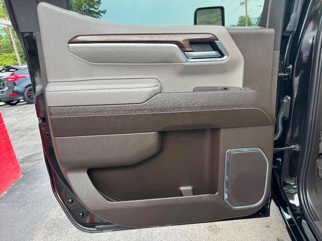 2024 Chevrolet Silverado 1500 - $41,995