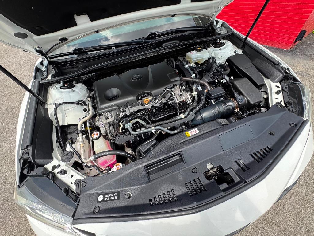 2020 Toyota Camry - $17,995