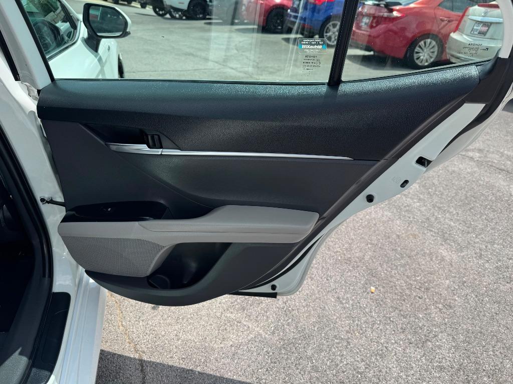 2020 Toyota Camry - $17,995