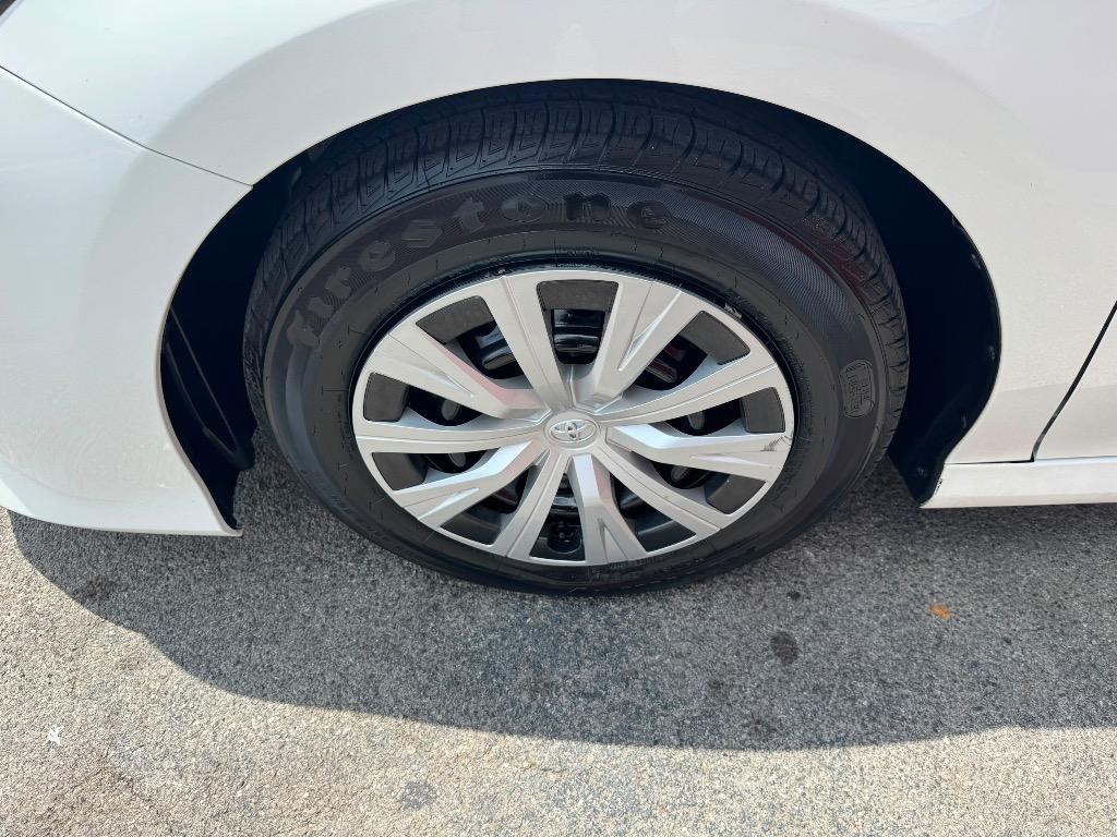 2020 Toyota Camry - $17,995