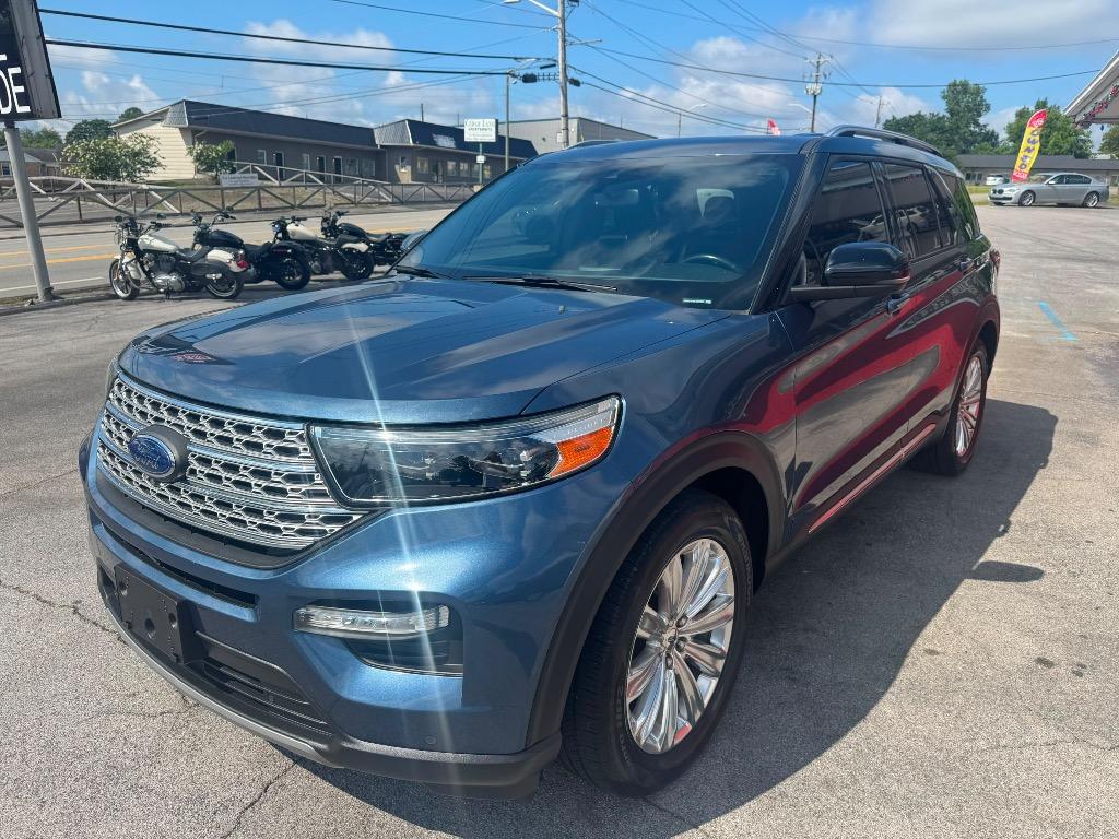 2020 Ford Explorer - $17,995