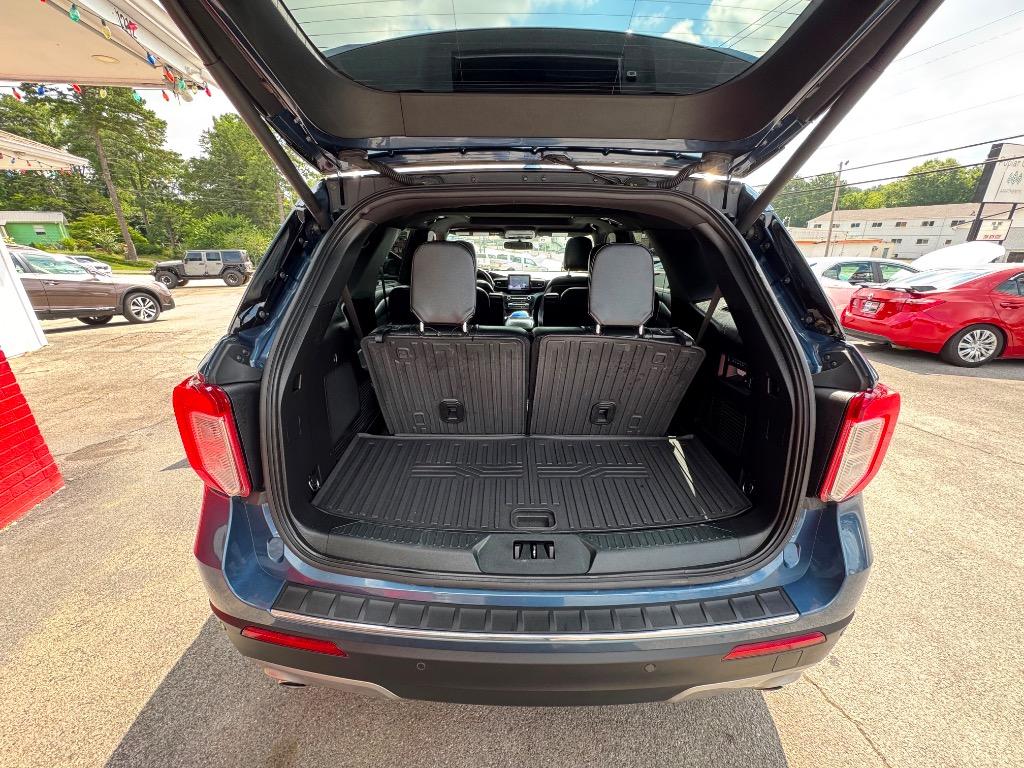 2020 Ford Explorer - $17,995