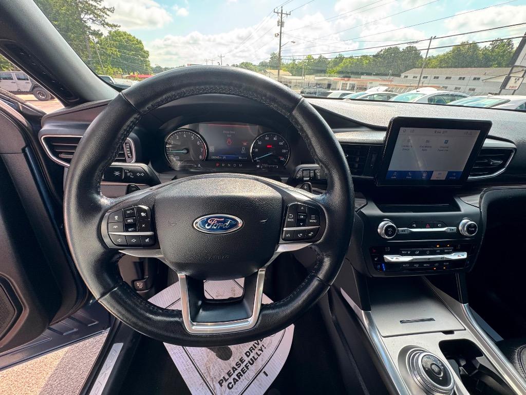 2020 Ford Explorer - $17,995