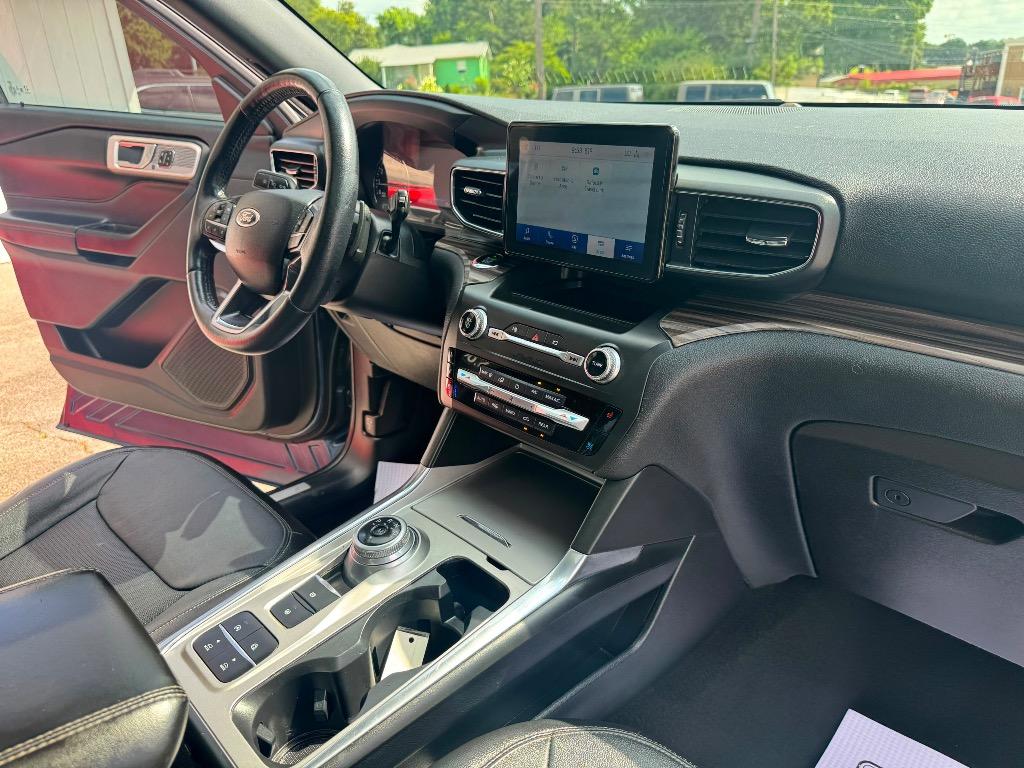 2020 Ford Explorer - $17,995