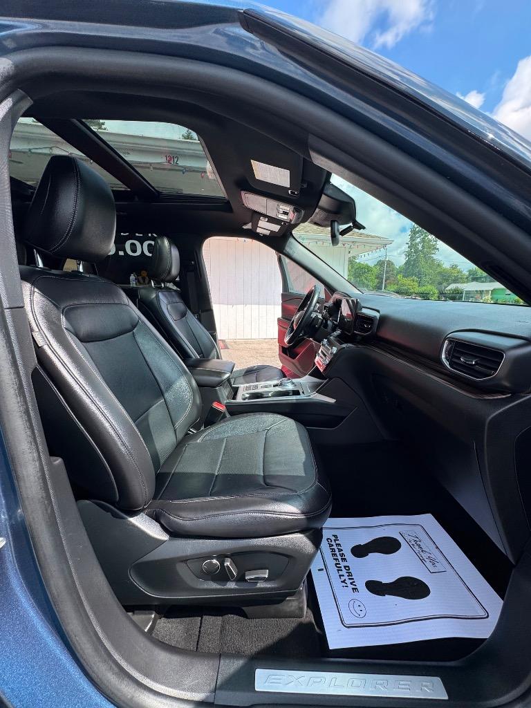 2020 Ford Explorer - $17,995