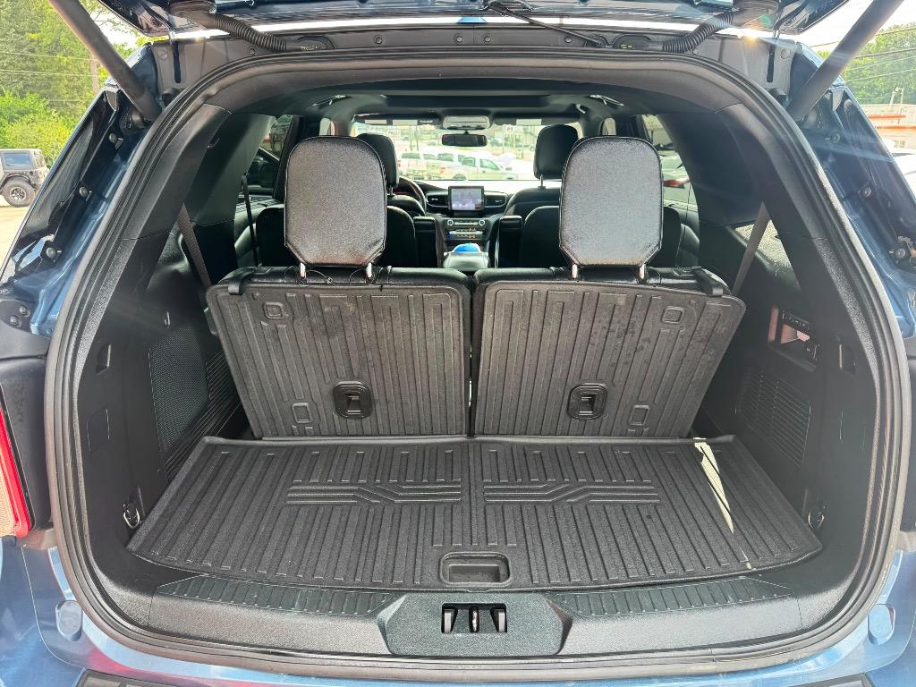 2020 Ford Explorer - $17,995