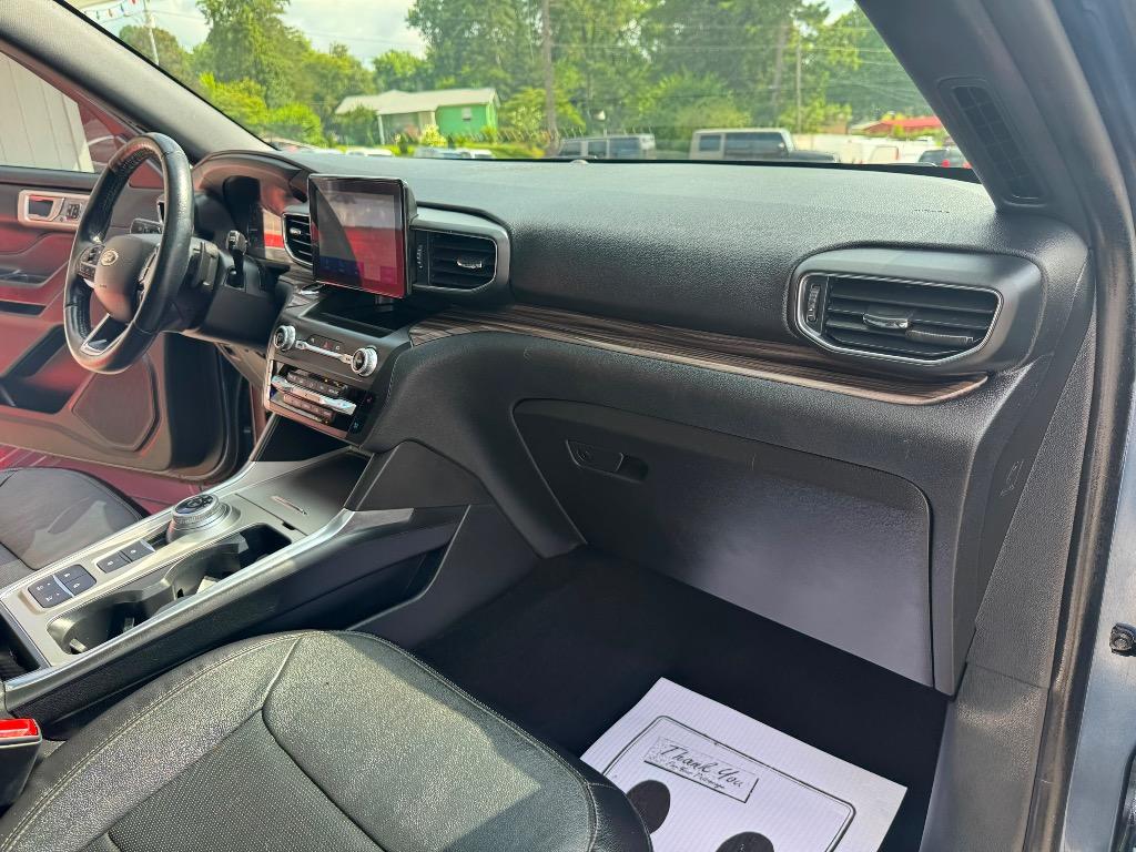 2020 Ford Explorer - $17,995