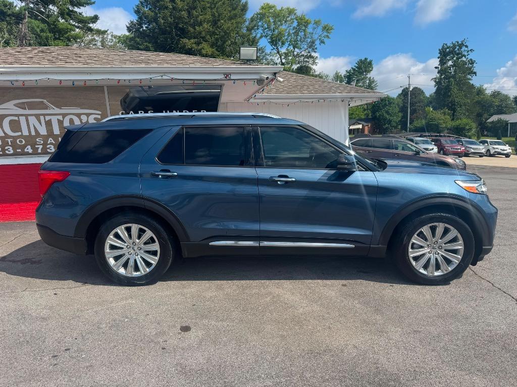 2020 Ford Explorer - $17,995