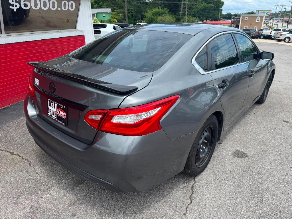 2017 Nissan Altima - $7,995