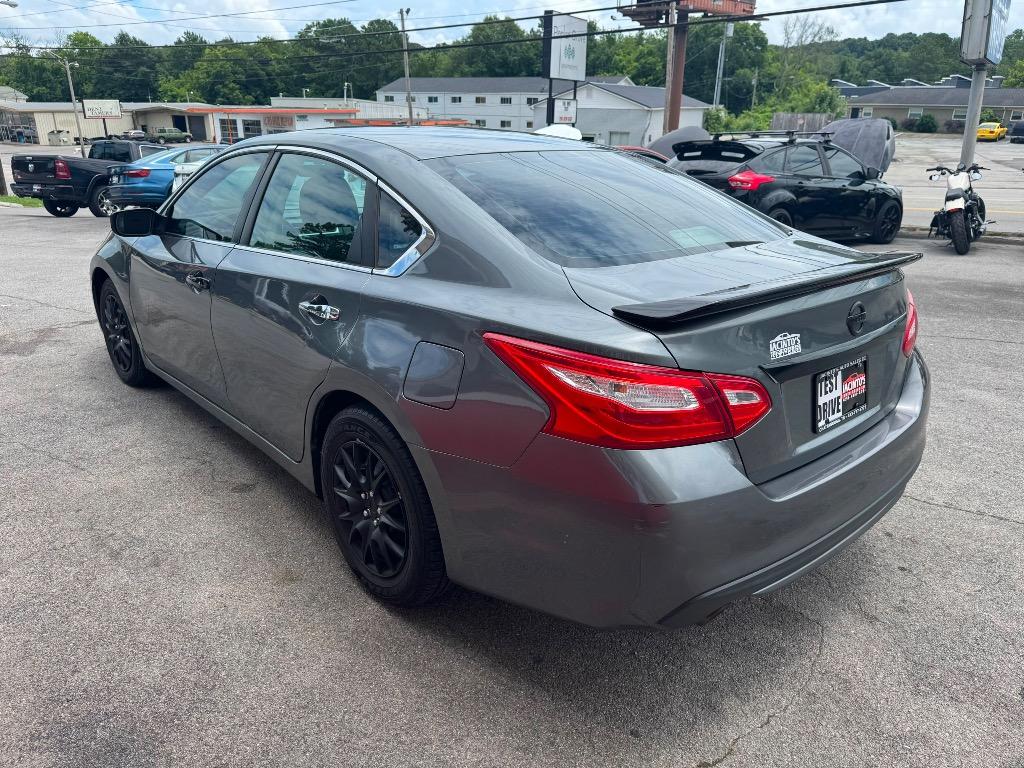 2017 Nissan Altima - $7,995