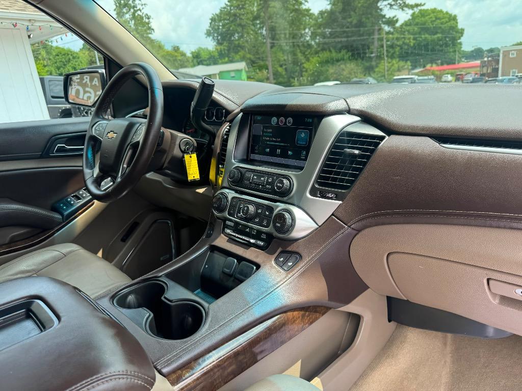 2015 Chevrolet Suburban - $17,995
