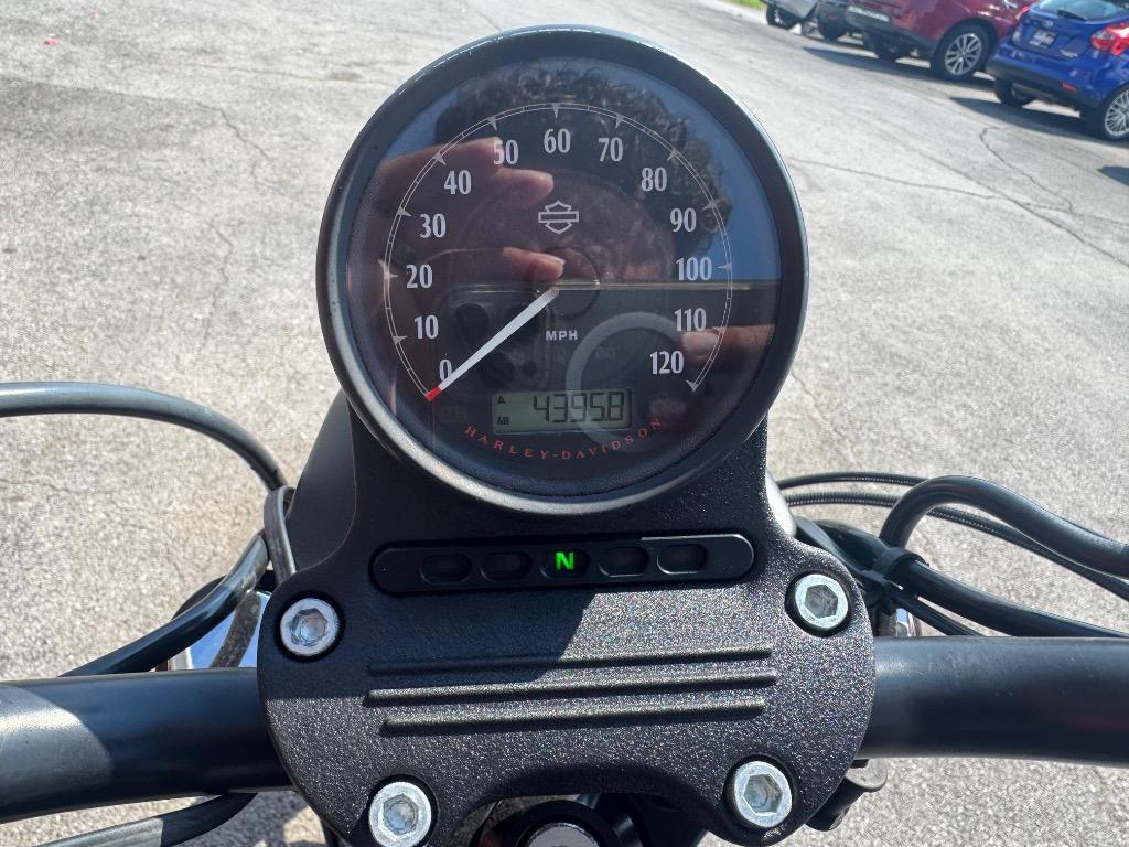 2022 Harley-davidson Iron 883 - $8,500
