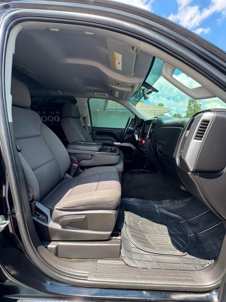 2016 Chevrolet Silverado - $22,995