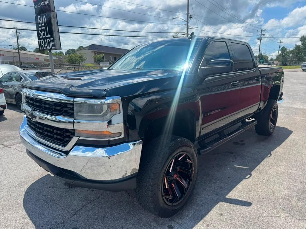 2016 Chevrolet Silverado - $22,995