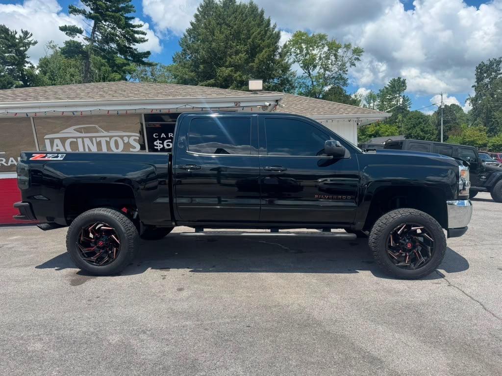 2016 Chevrolet Silverado - $22,995